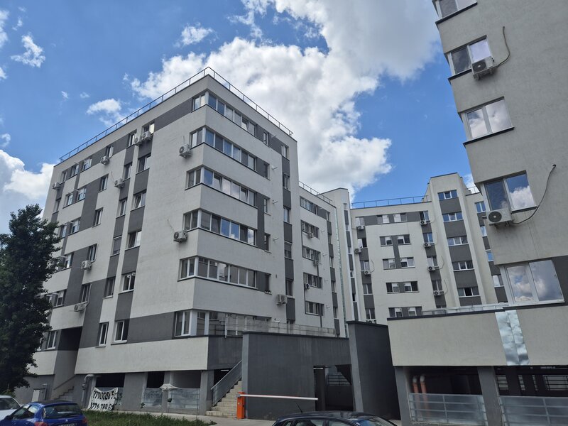 Militari, zona Lidl Uverturii, str. Stupca 25-35.